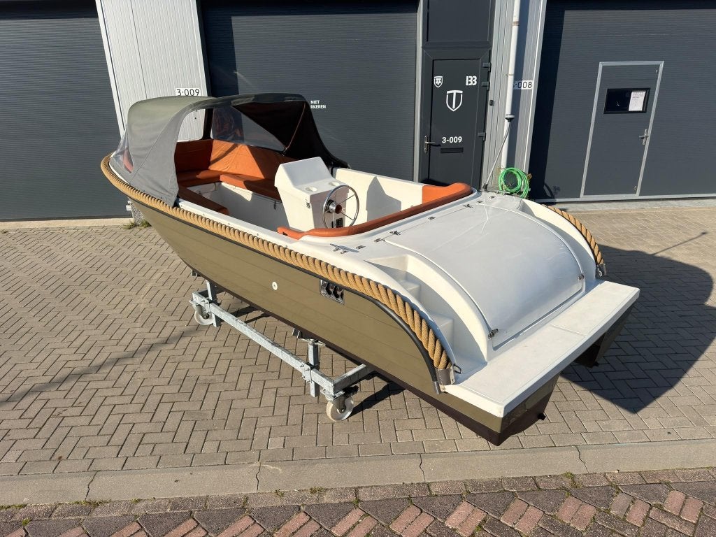 Nette Liberty 555 Tender Sloep 2018 incl. Honda 20PK 4-takt, Tender, Gebruikt, Antifouling, Wfwatersport@botenverhuurhoorn.nl