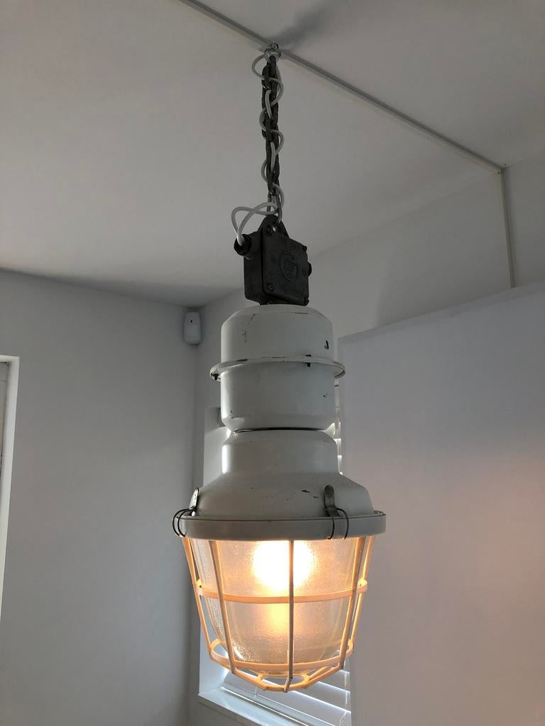 Fabriekslamp - Industrielamp., Huis en Inrichting, Lampen | Hanglampen, Ophalen, Zo goed als nieuw, Kunststof, Minder dan 50 cm