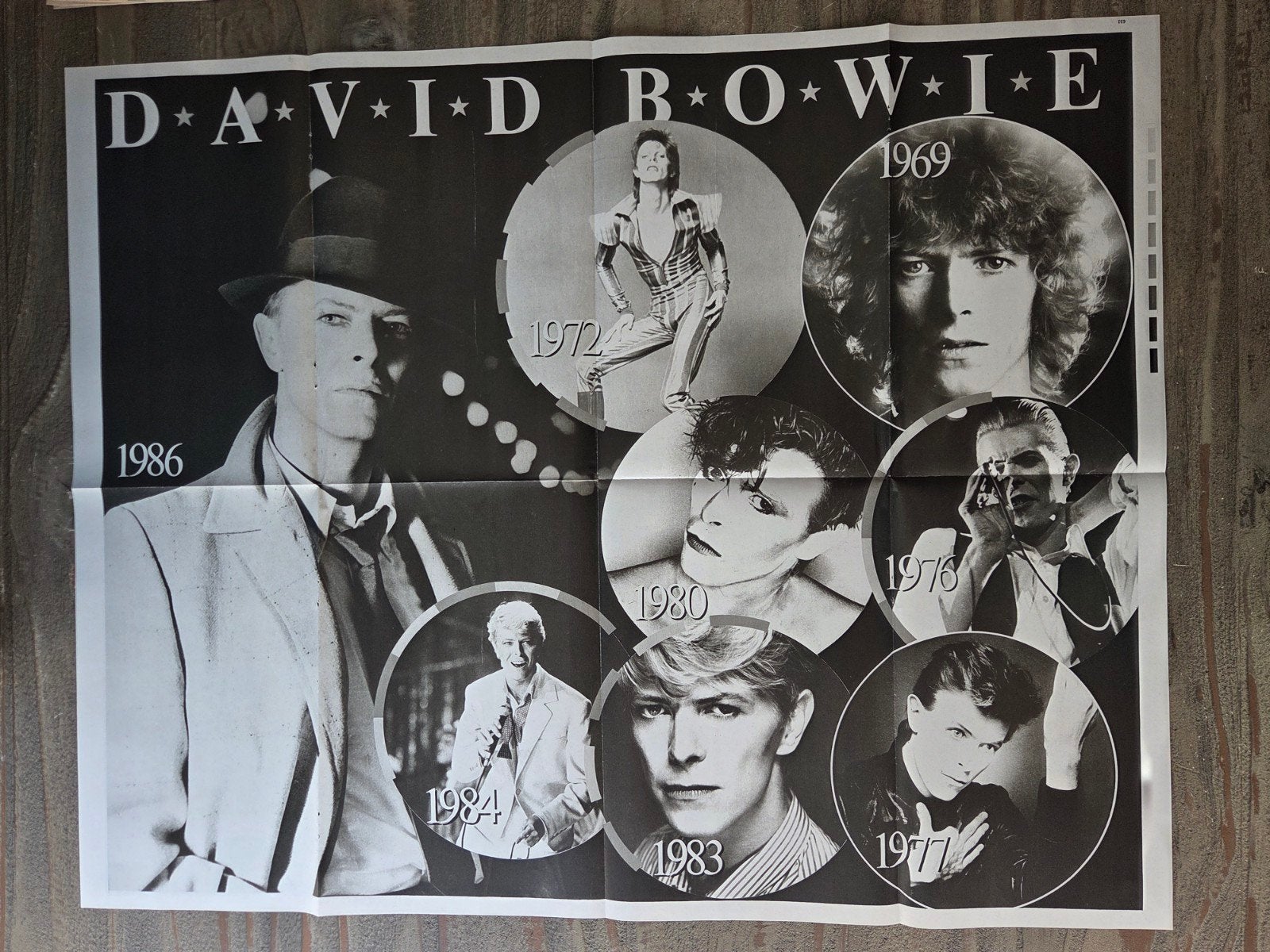 David Bowie Compilatie Poster, Verzamelen, Posters, Rechthoekig Staand, Ophalen of Verzenden, Zo goed als nieuw, A1 t/m A3