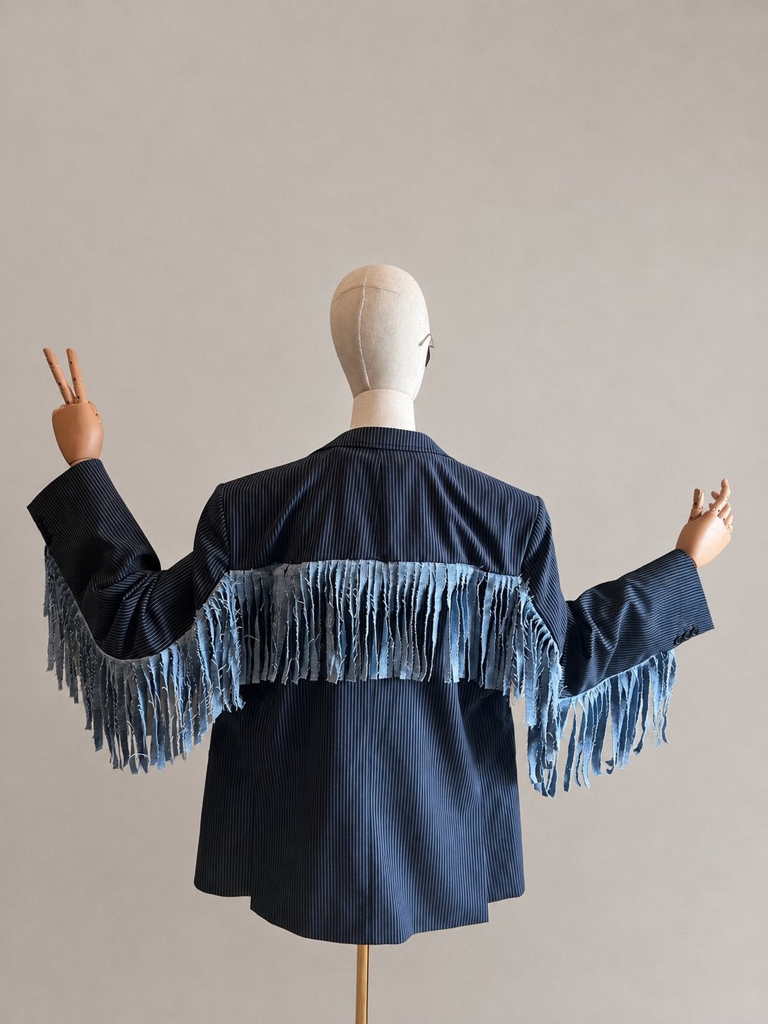 Oversized blazer met denim franjes - Upcycled, Ophalen of Verzenden, Zo goed als nieuw, Maat 38/40 (M), Blauw