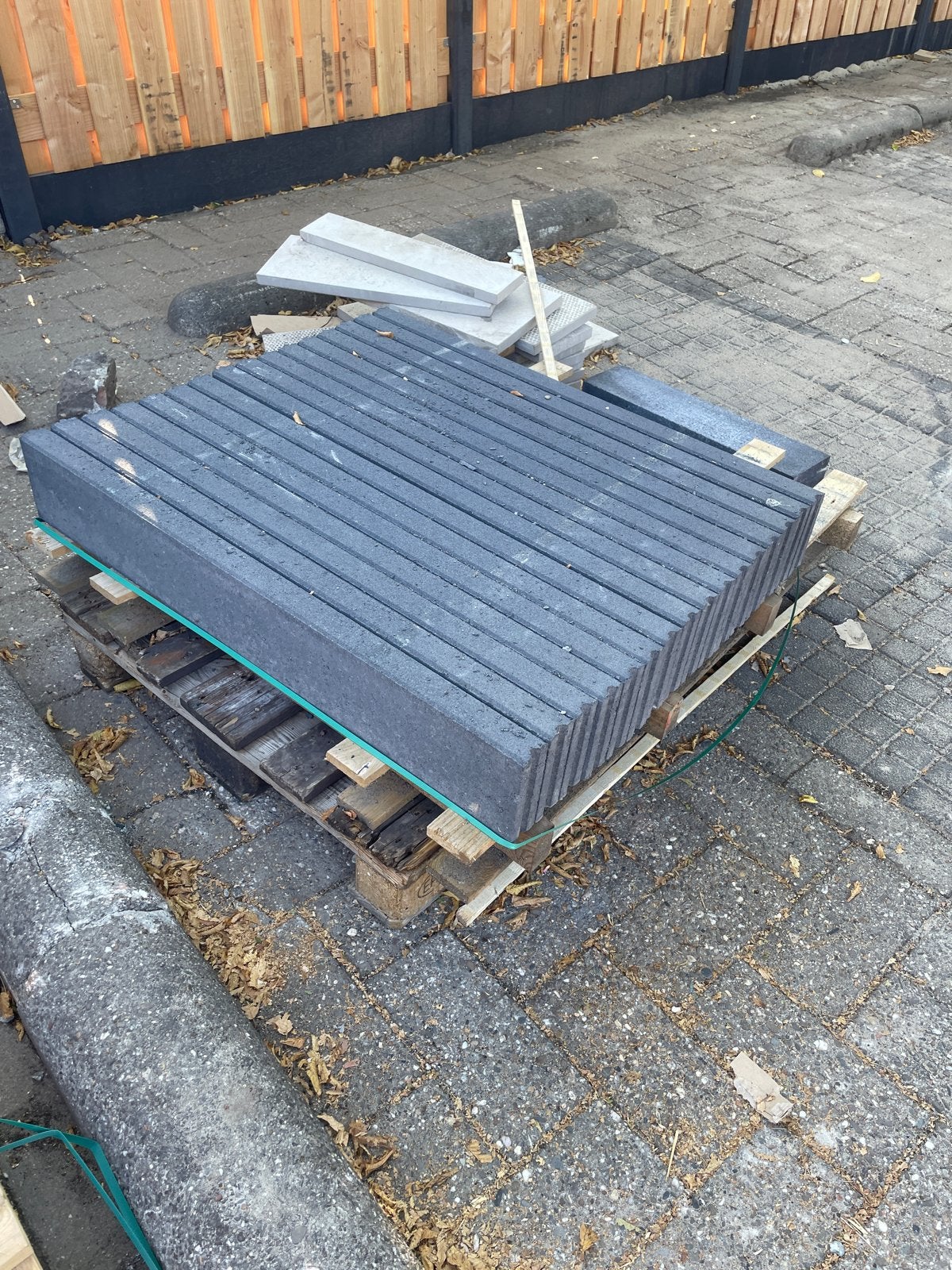 16 opsluitbanden antraciet, Tuin en Terras, Tegels en Klinkers, Ophalen, Overige typen, Nieuw, Minder dan 5 m²