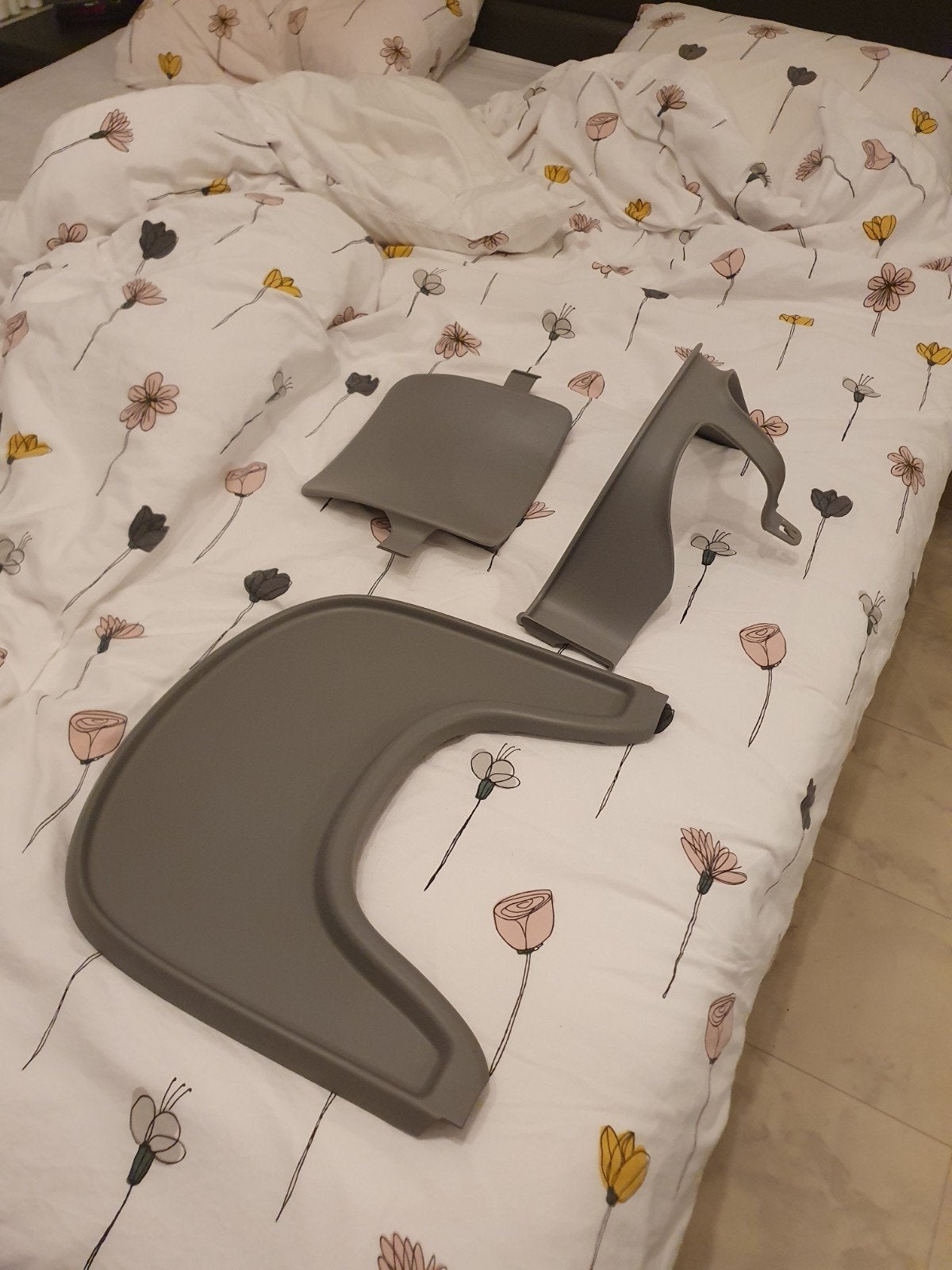 Stokke Tripp Trapp Baby Set en Tray - Grijs, Kinderen en Baby's, Kinderstoelen, Ophalen, Gebruikt, Overige typen, Afneembaar eetblad