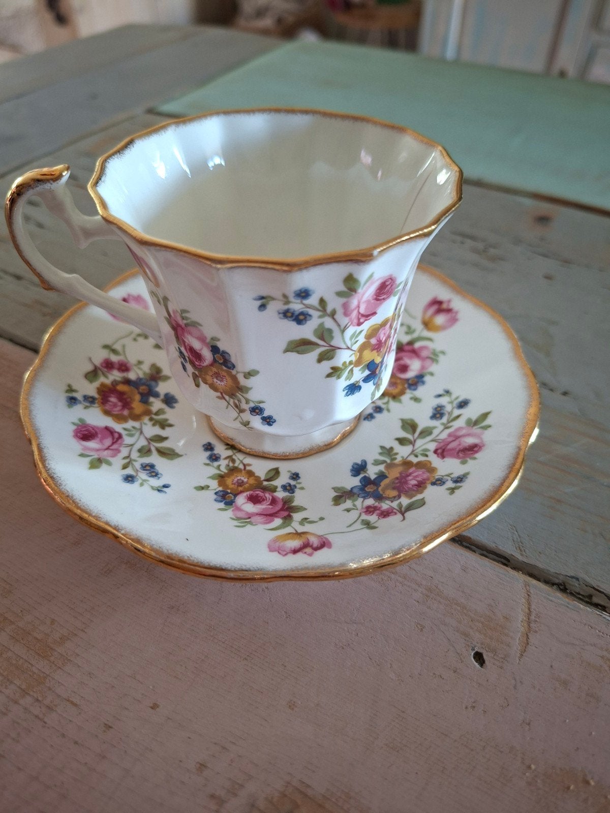 Elizabethan Fine Bone China kop en schotel, Ophalen of Verzenden