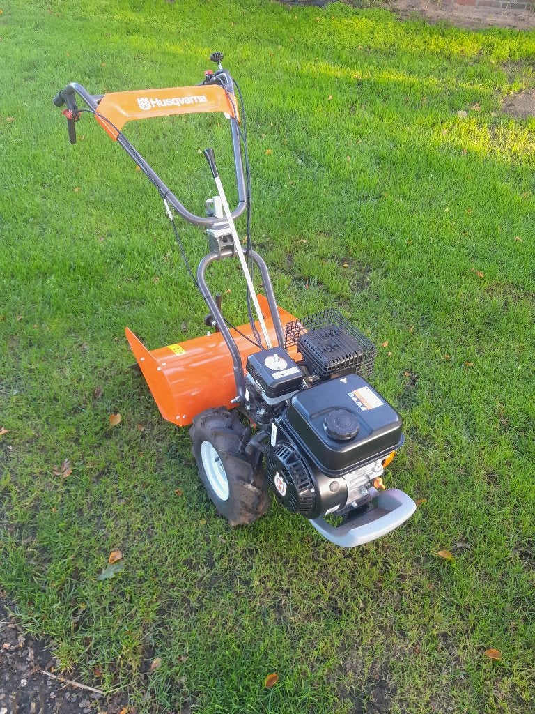 Zeer nette jong gebruikte Husqvarna T 348 Tuinfrees, Ophalen, Zo goed als nieuw, Overige soorten