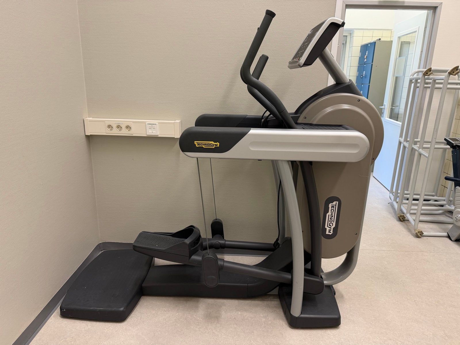 Technogym Vario Excite Crosstrainer, Ophalen, Gebruikt, Armen, Crosstrainer