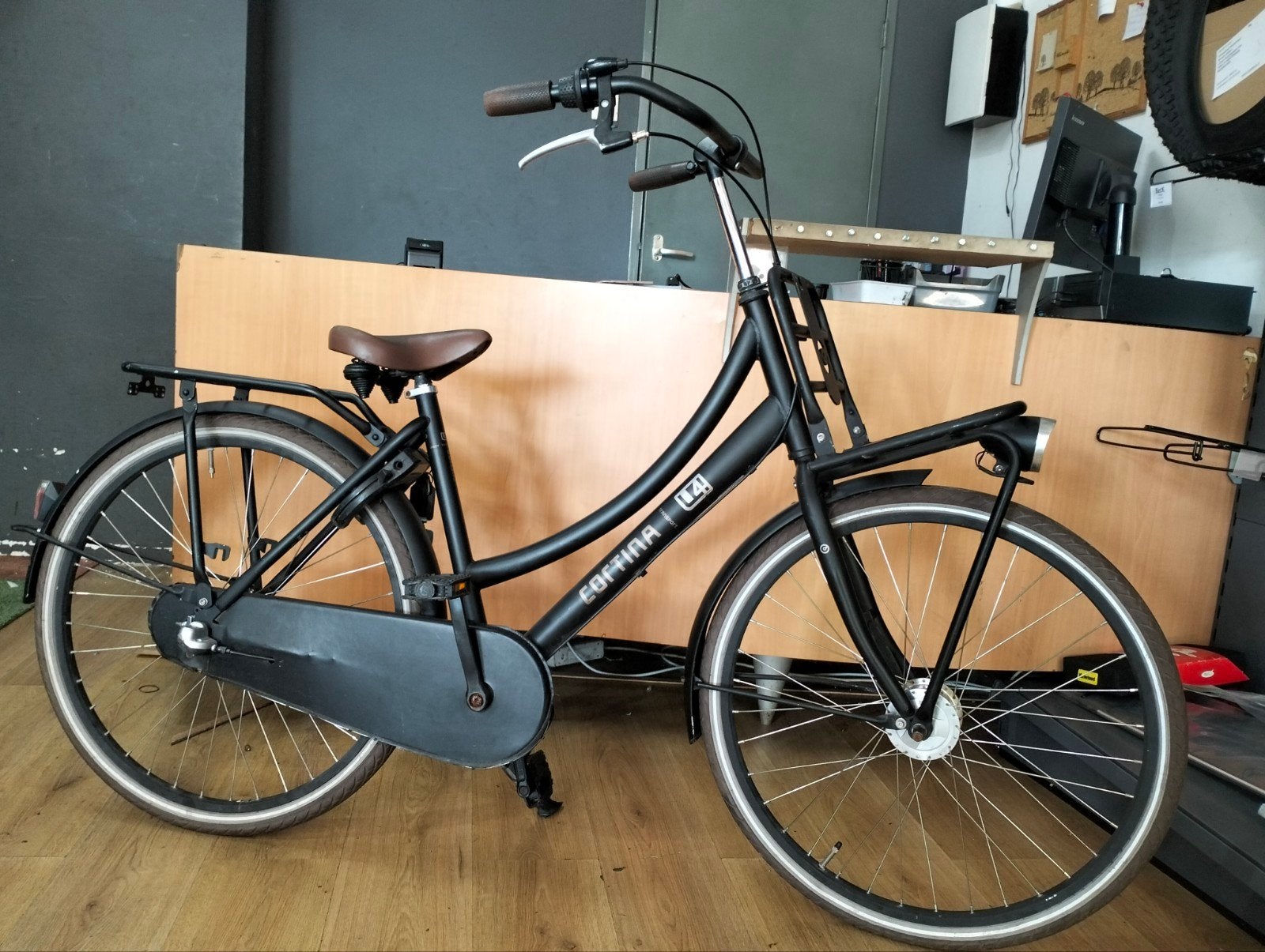 Cortina Transportfiets U4, Terugtraprem, Cortina U4 transportfiets, Zo goed als nieuw, Handrem