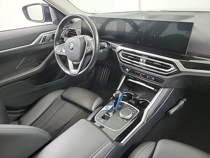 BMW i4 eDrive40 84 kWh 3-Fase 1e-Eig. & Dealer-Onderh BOVAG-, Auto's, Achterwielaandrijving, Gebruikt, Blauw, 340 pk