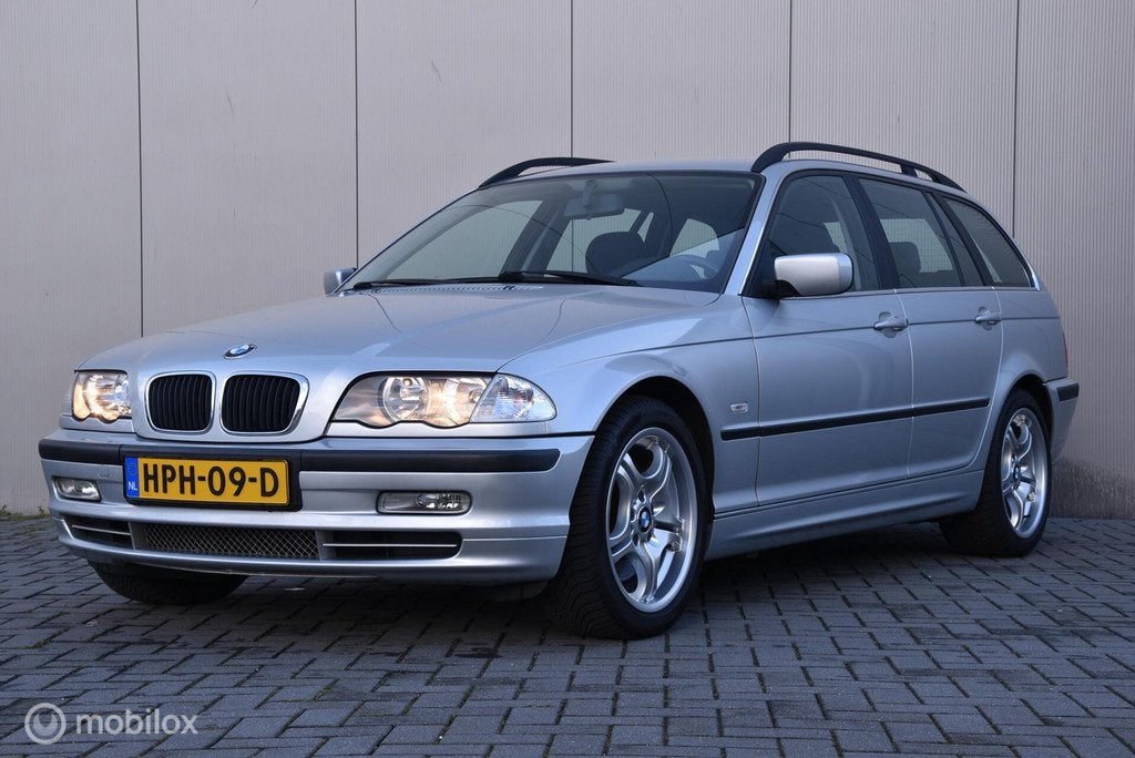 BMW 3-serie Touring 330i | Half leder | Automaat | Cruise |, Auto's, BMW, Automaat, Achterwielaandrijving, Gebruikt, 231 pk