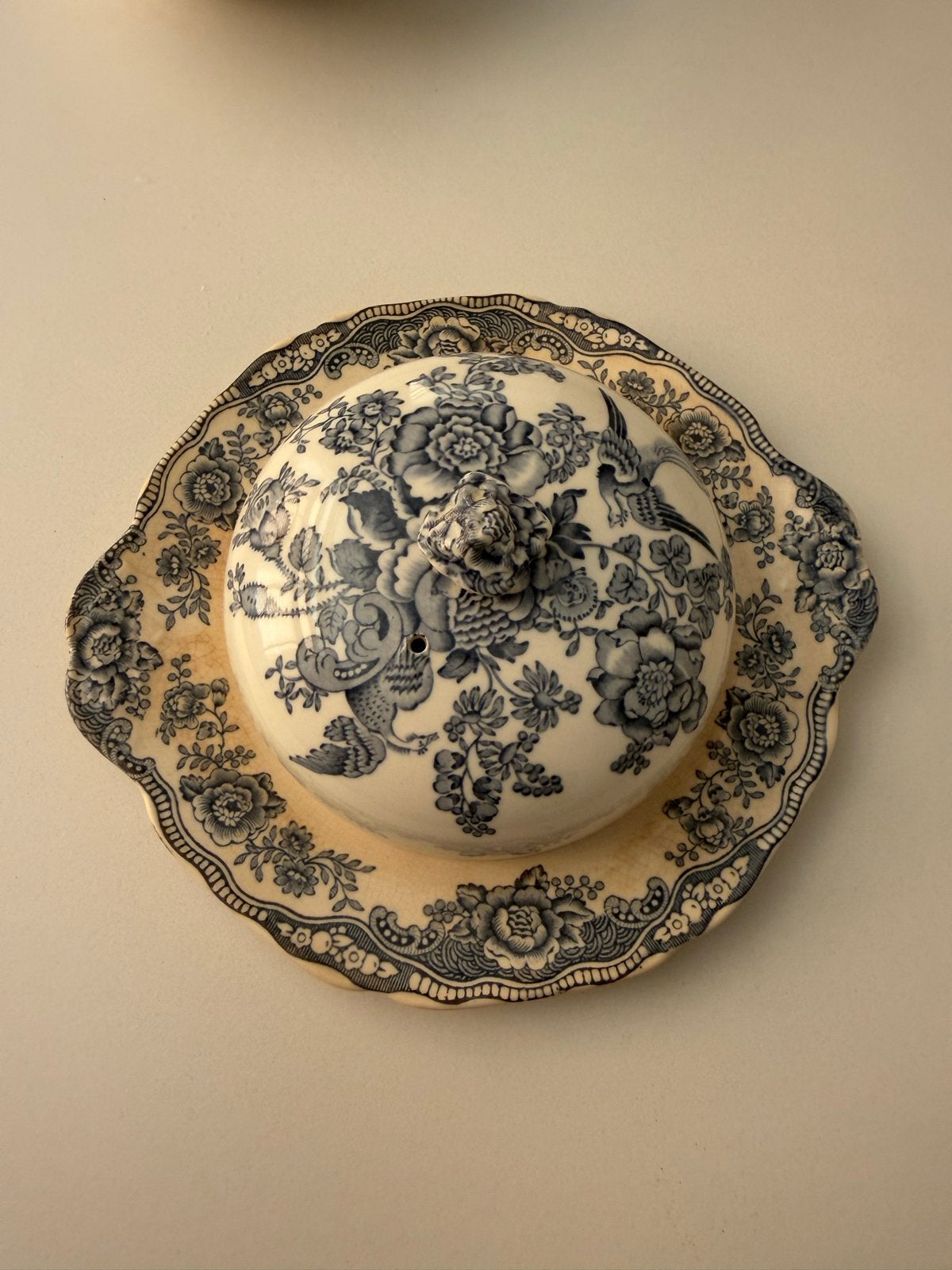 Antieke Crown Ducal "Bristol" botervloot, Engeland, Ophalen