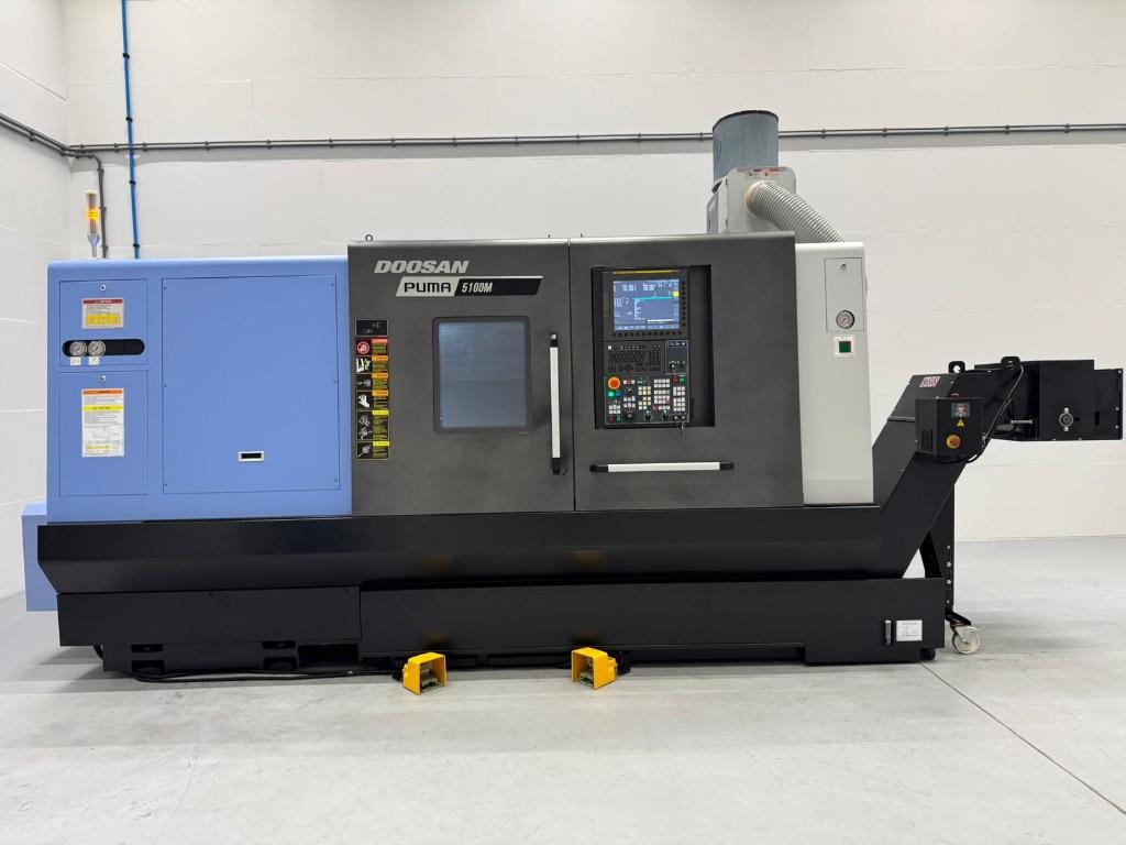 Zware CNC krachtpatser! De Doosan Puma 5100MB CNC-draaibank, Doe-het-zelf en Verbouw, Werkbanken, Ophalen, Gebruikt, 170 cm of meer