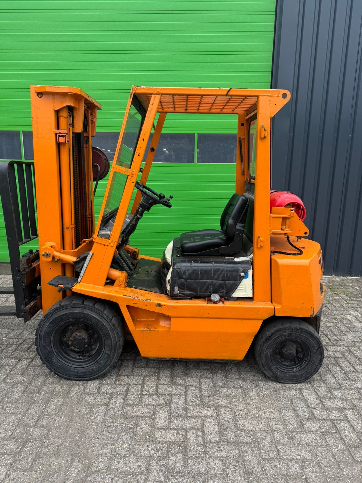 Nette Toyota LPG heftruck, Triplex 4,70M, Zakelijke goederen, Machines en Bouw | Heftrucks en Intern transport, 2000 tot 3000 kg
