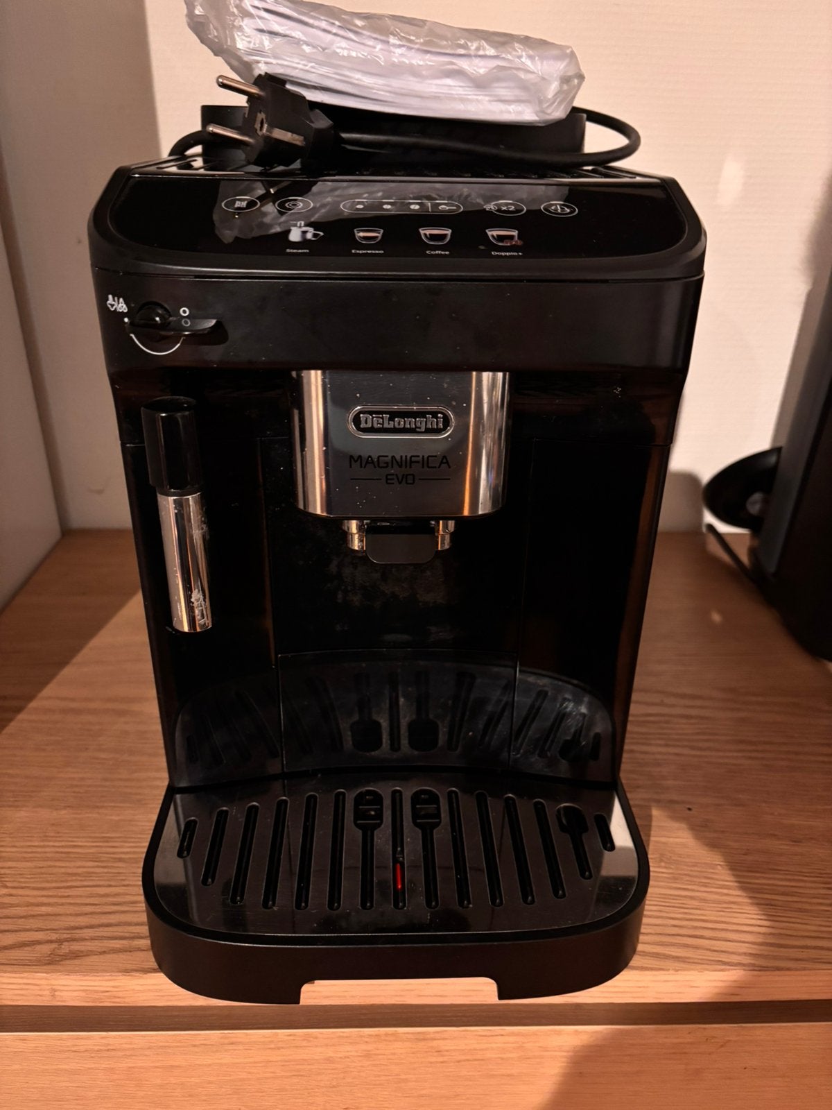 Een mooie  DElonghi koffiemachine