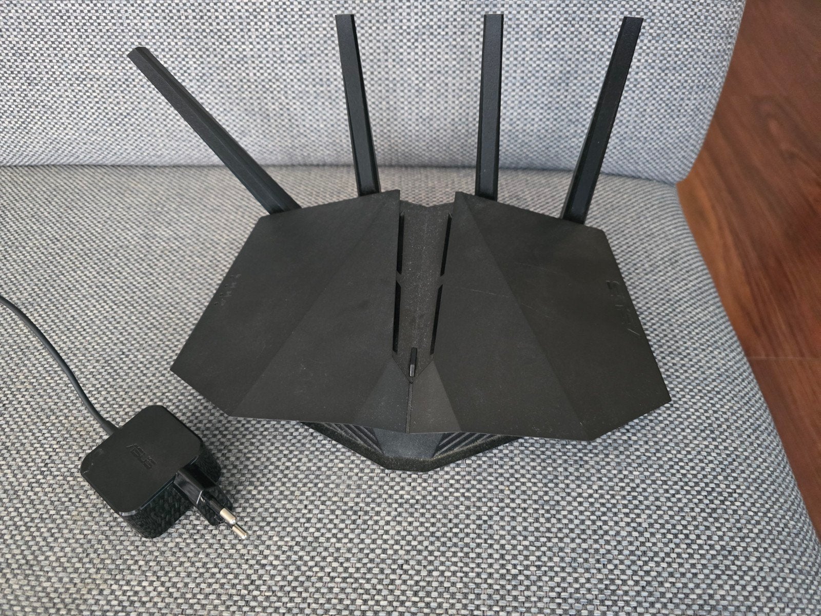 Asus RT AX82U router, Computers en Software, Ophalen of Verzenden, Zo goed als nieuw, ASUS