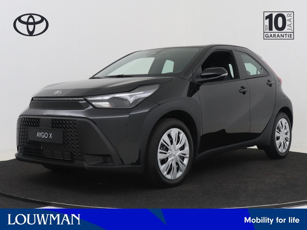 Toyota Aygo X Hybrid 115 play Inruilpremie 1500 euro, 12 maanden, Stof, 116 pk, Zwart