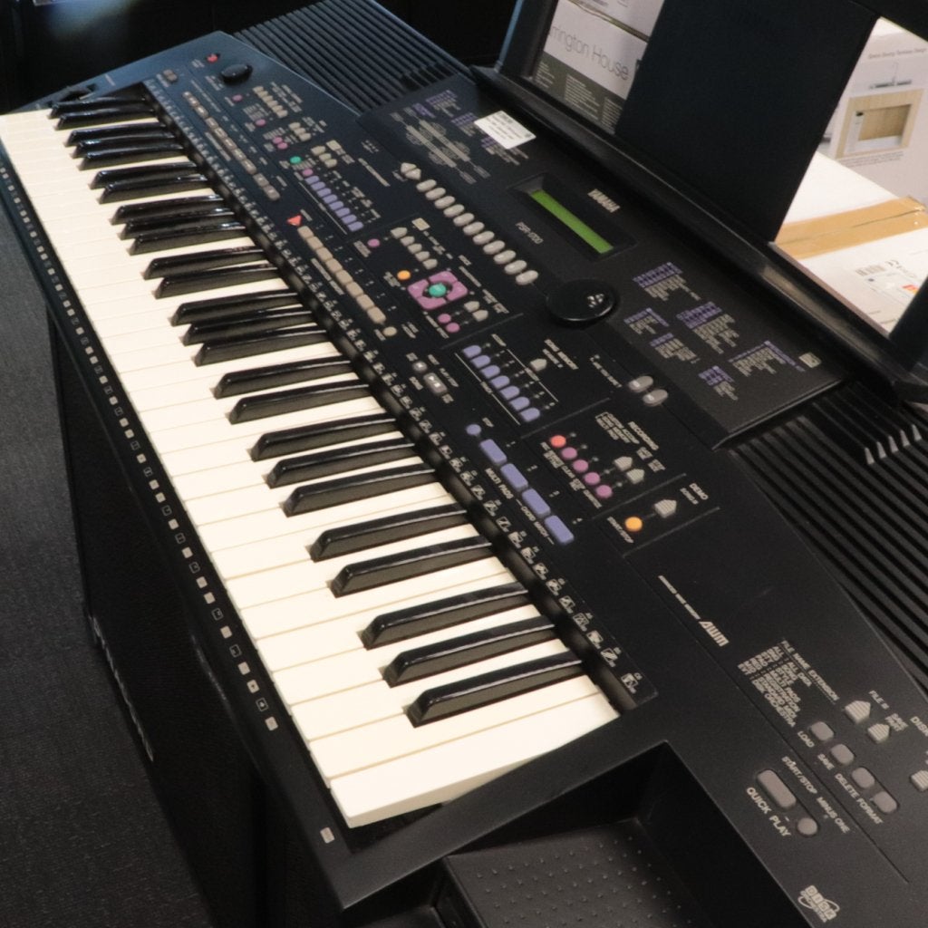 Yamaha PSR -1700 Keyboard Rare 1990 - Gebruikte staat, Muziek en Instrumenten, Yamaha, Gebruikt, Support@yamaha.com, 10-1, Nakazawa-cho
Naka-ku, Hamamatsu
Shizuoka 430-8650
Japan