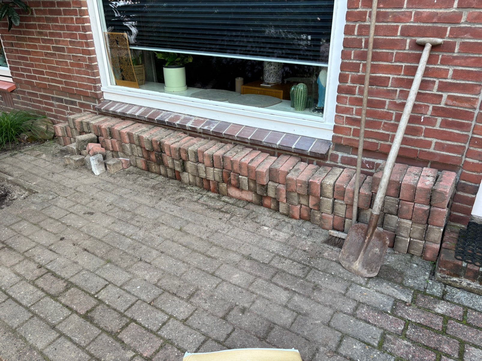Gratis Gebruikte bakstenen voor tuin of bestrating, Tuin en Terras, Ophalen, Gebruikt, Overige materialen, Klinkers