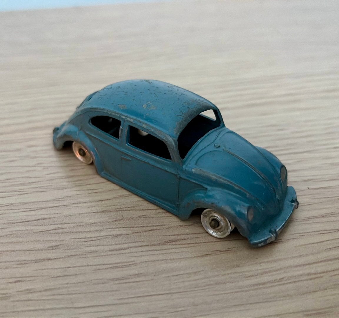 Dinky Toys 181 Volkswagen Kever made in England, Hobby en Vrije tijd, Modelauto's | 1:43, Verzenden, Gebruikt, Auto, Dinky Toys