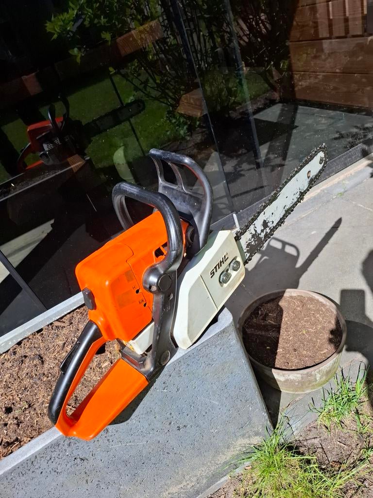Stihl ms230 kettingzaag, loopt goed 35cm zaagblad, Tuin en Terras, Ophalen of Verzenden, Gebruikt