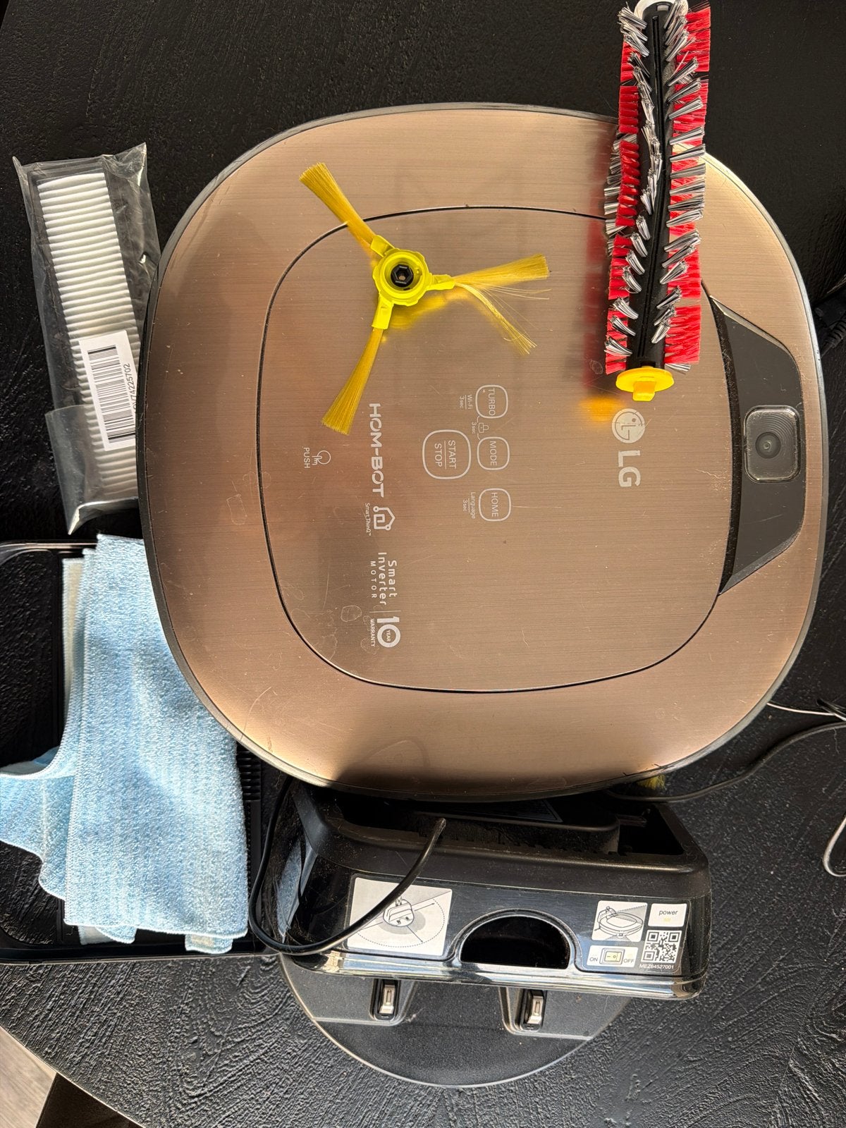 LG HOM-BOT Robotstofzuiger met accessoires, Inclusief accessoires, Gebruikt, Ophalen of Verzenden, Robotstofzuiger