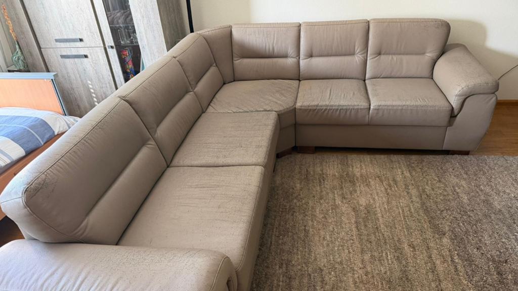 Comfortabele hoekbank, beige leer, 4+ personen, Ophalen, Gebruikt, 100 tot 125 cm, Hoekbank
