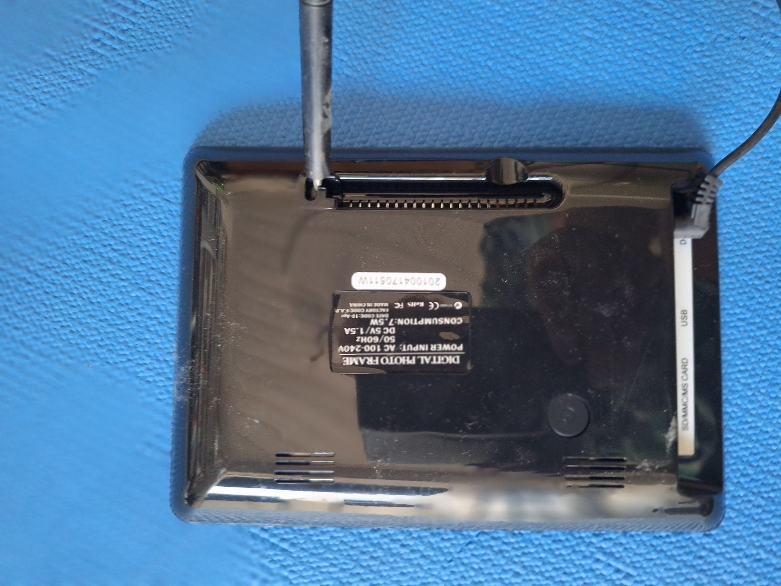 Digitale fotolijst met adapter, Audio, Tv en Foto, Fotografie | Digitale fotolijsten, Ophalen, Gebruikt, Overige merken, Kleiner dan 8 inch