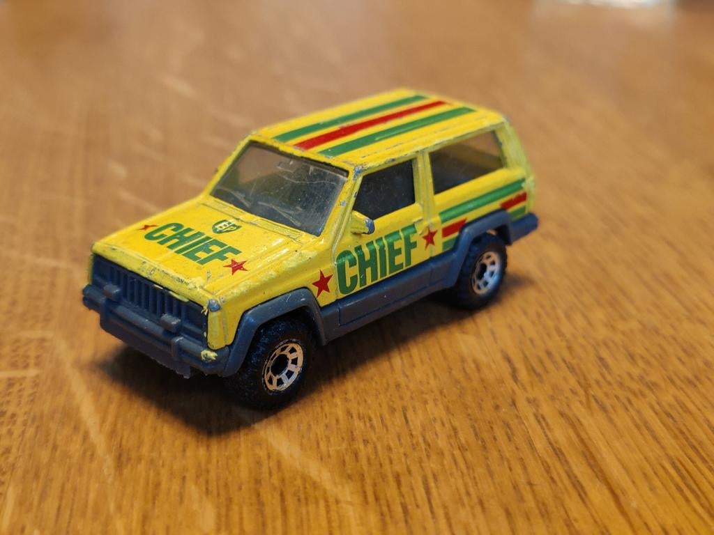 Matchbox JEEP Cherokee BP GEEL, Ophalen of Verzenden, Zo goed als nieuw, Auto