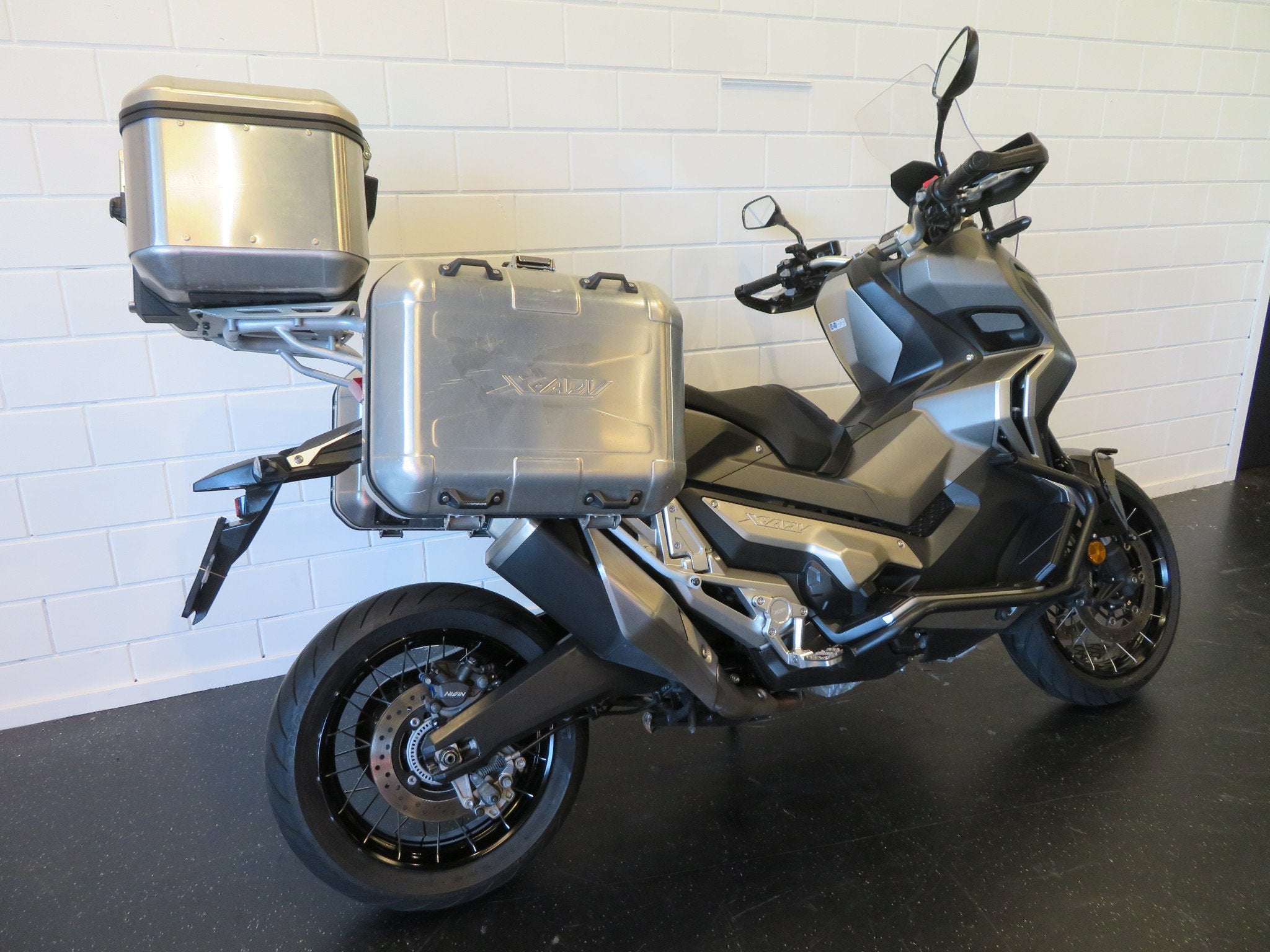 Honda X-ADV 750 ABS DCT NIEUWSTAAT! (bj 2020), 788 cc, Scooter, Gebruikt, Bedrijf