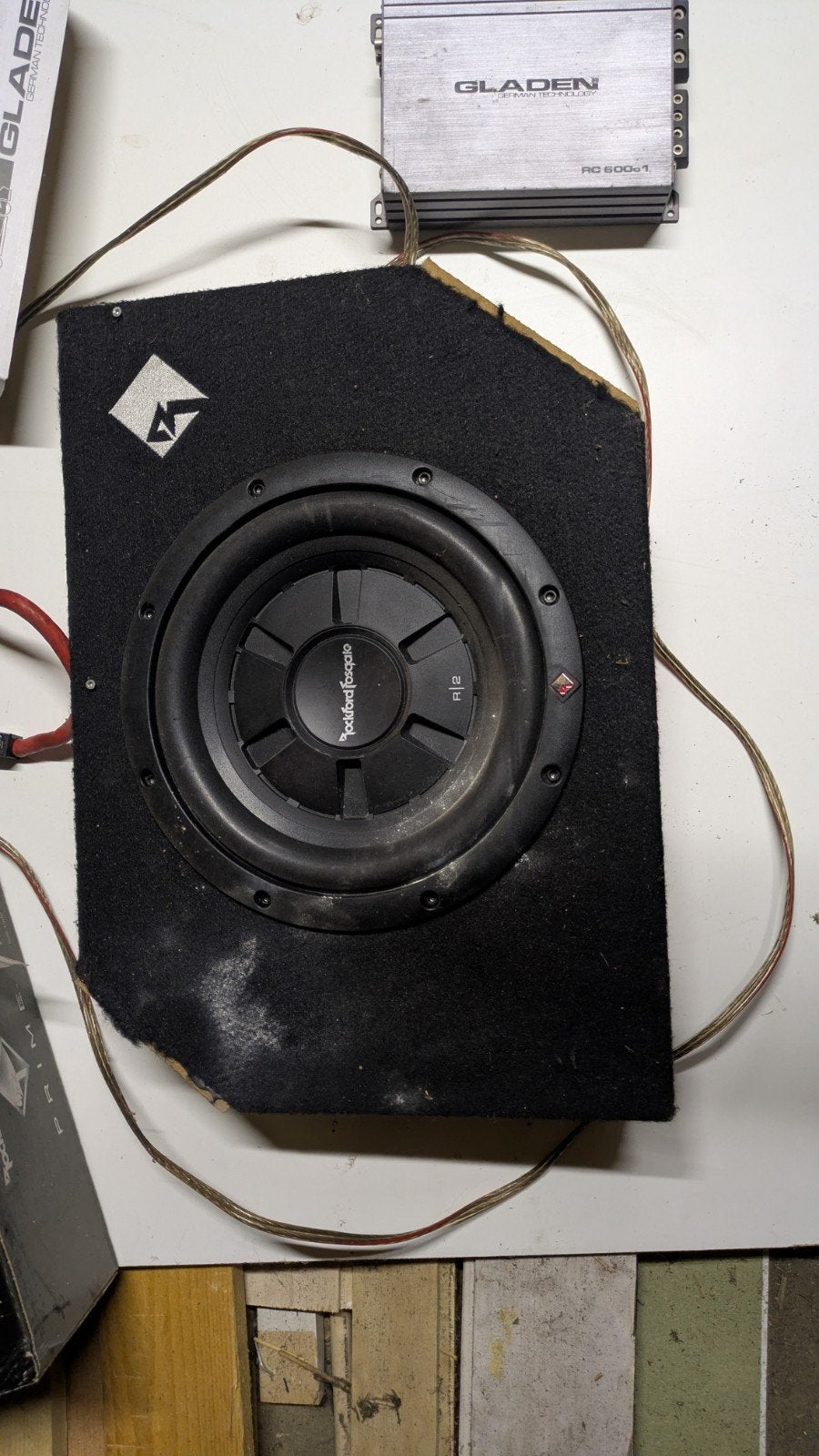 Rockford Fosgate r2 Subwoofer met Gladen RC 600c1 Versterker, Ophalen, Gebruikt