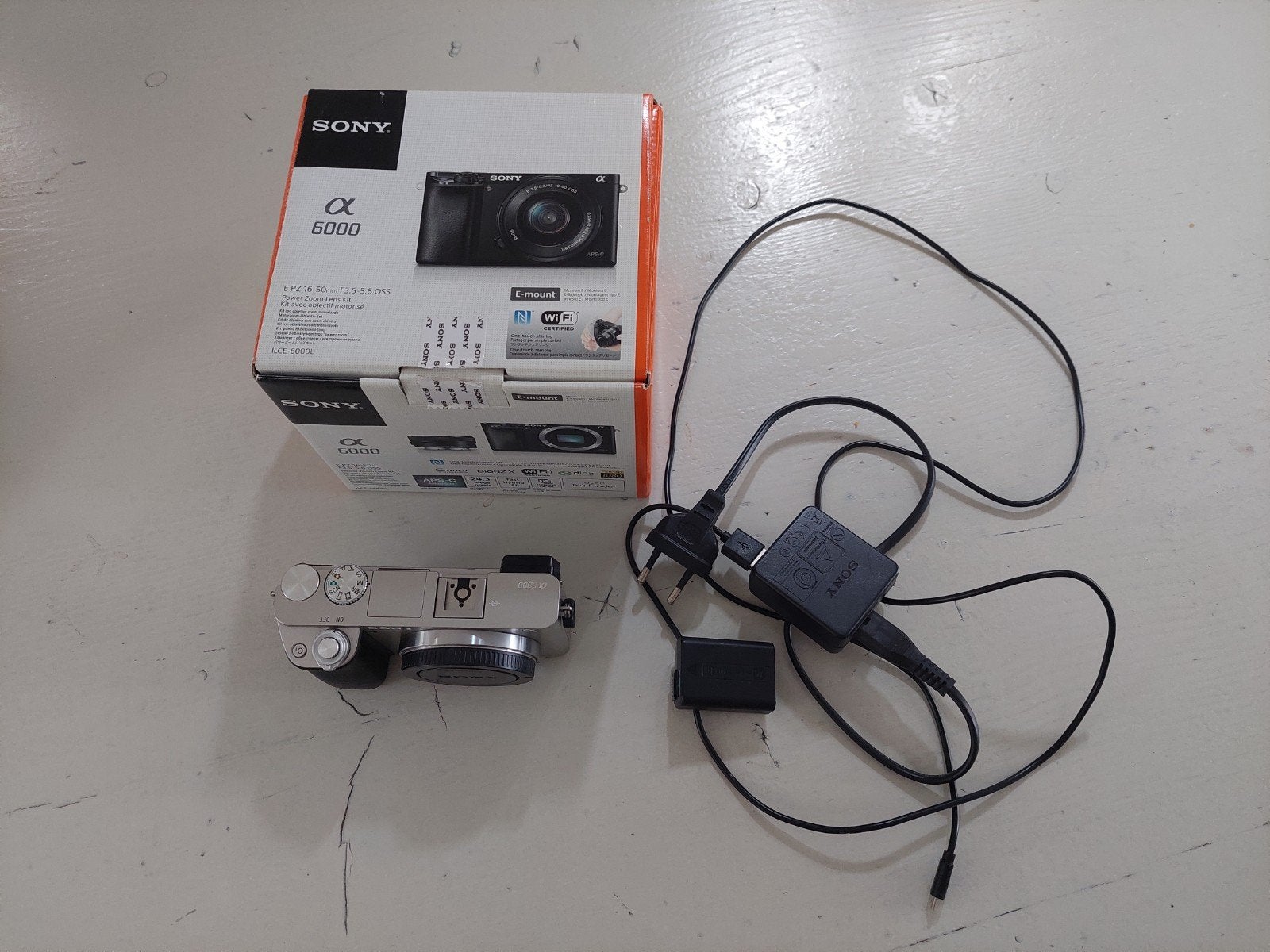 Foto 9 van Sony Alpha a6000 body