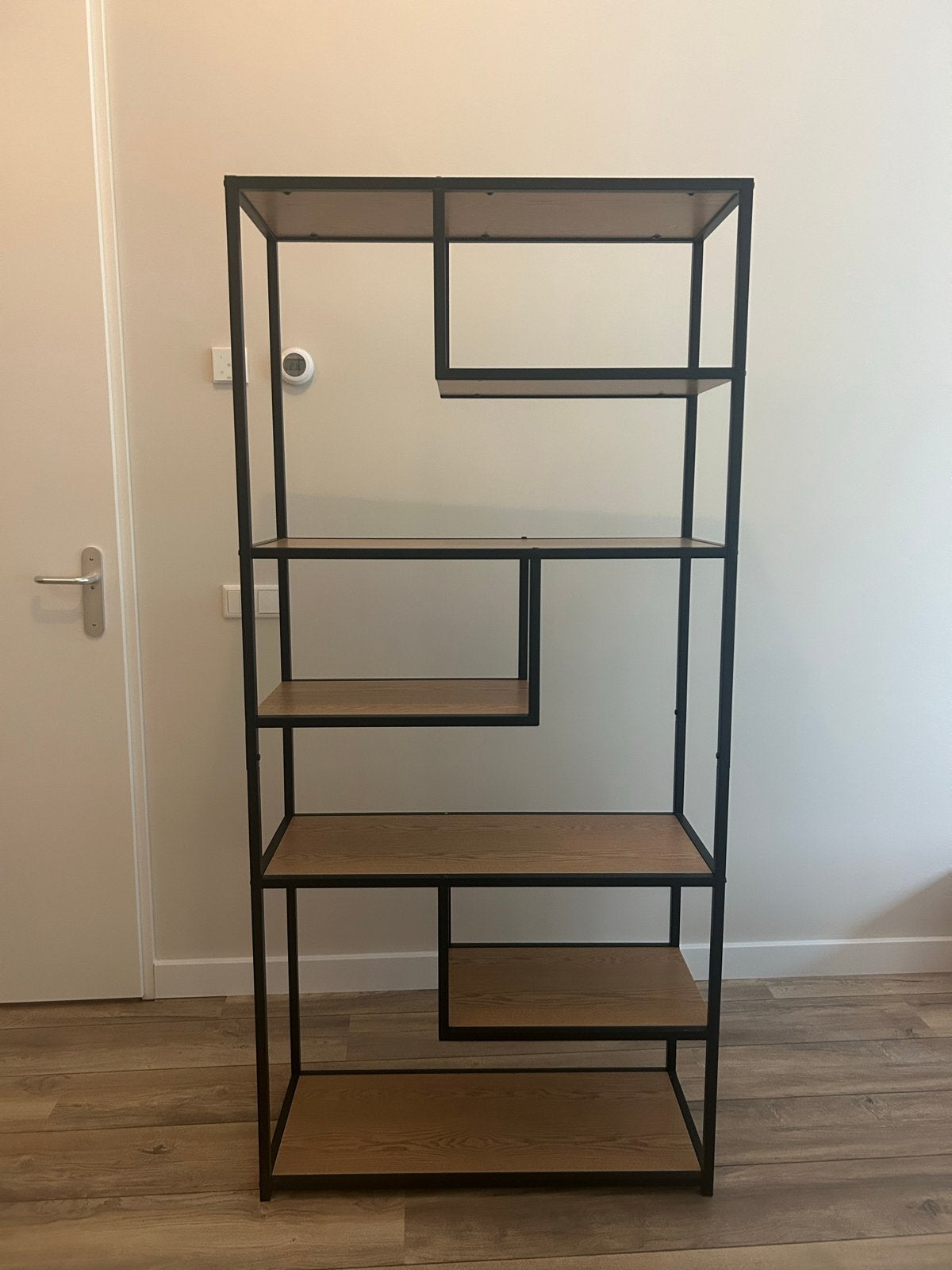 Industriële vakkenkast met metalen frame en houten planken, Ophalen, Met plank(en), 50 tot 100 cm, Zo goed als nieuw