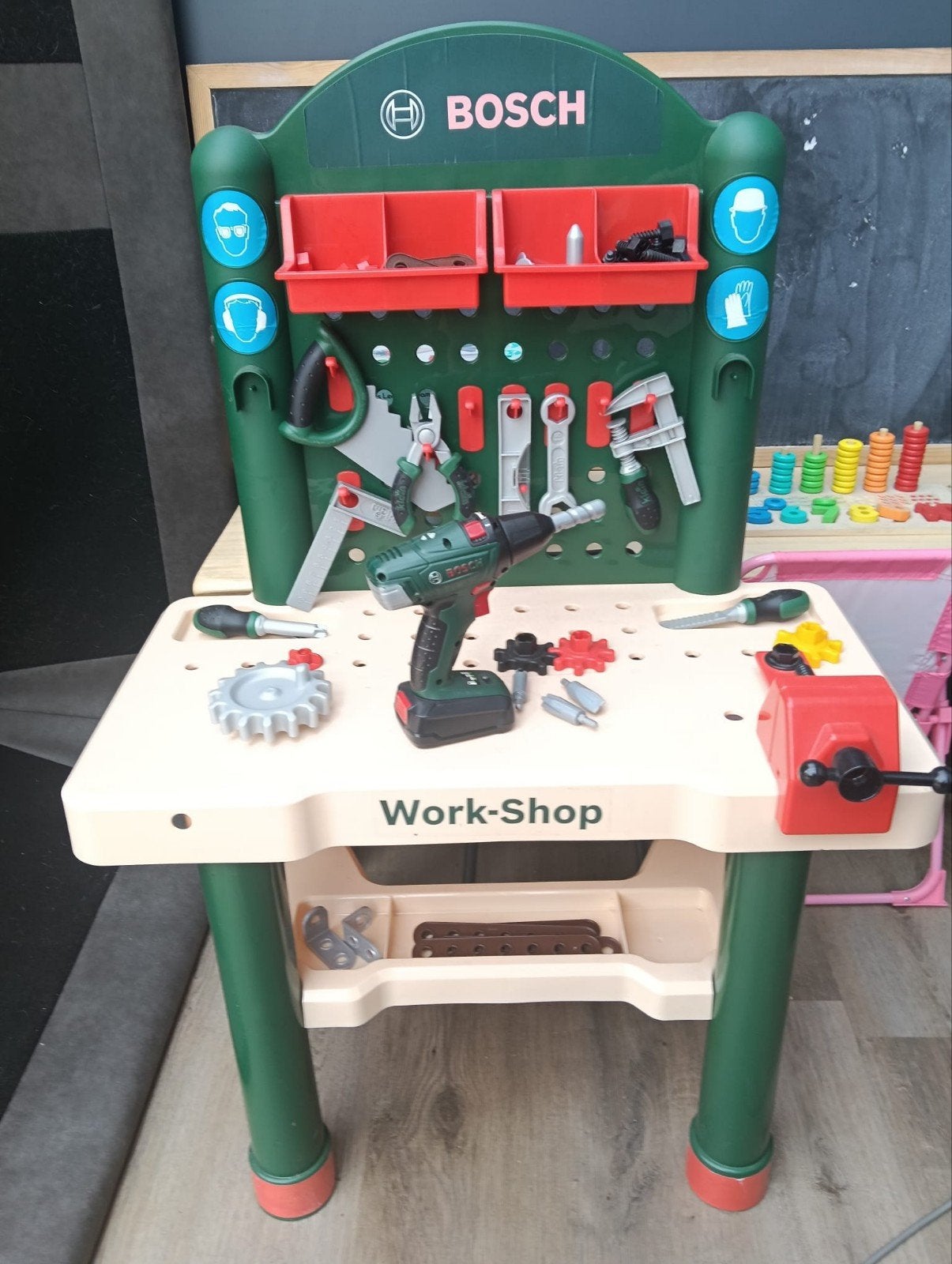 Bosch Werkbank met gereedschap voor kinderen, Kinderen en Baby's, Speelgoed | Educatief en Creatief, Ophalen, Gebruikt, Bouwen