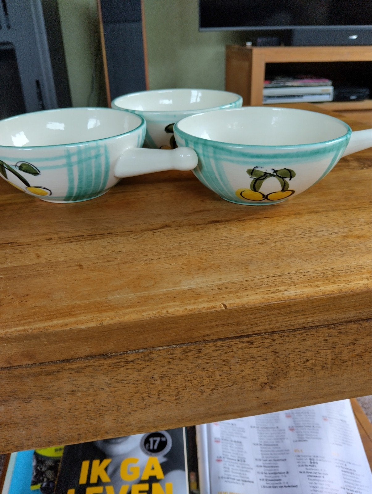 Set van 3 vintage soepkommen met handvat, kersenprint, Ophalen of Verzenden, Zo goed als nieuw