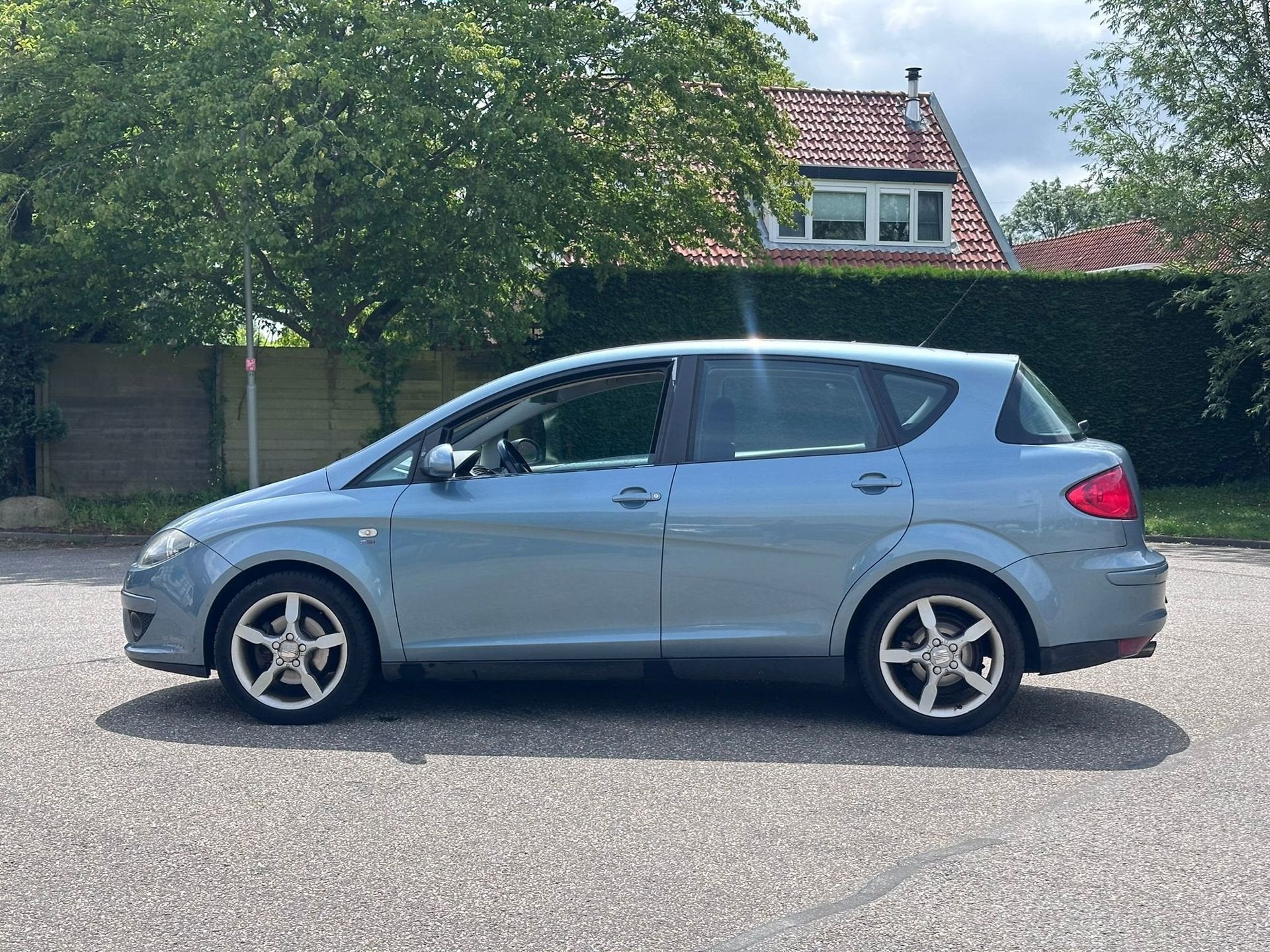 Seat Toledo 2.0 FSI Stylance Cruise*Airco*NAP*Parkeersensore, Auto's, Seat, Voorwielaandrijving, 730 kg, Gebruikt, 4 cilinders