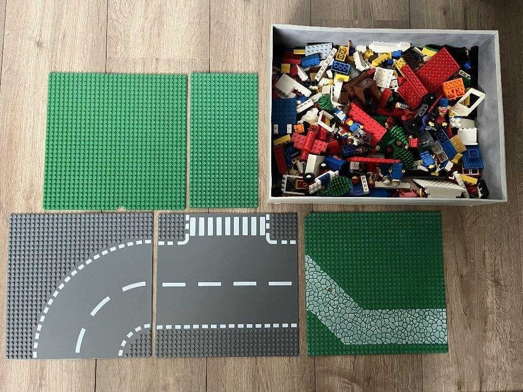 Lego 1.5 kg in doos incl. grondplaten, Gebruikt, Overige thema's, Lego, Ophalen of Verzenden