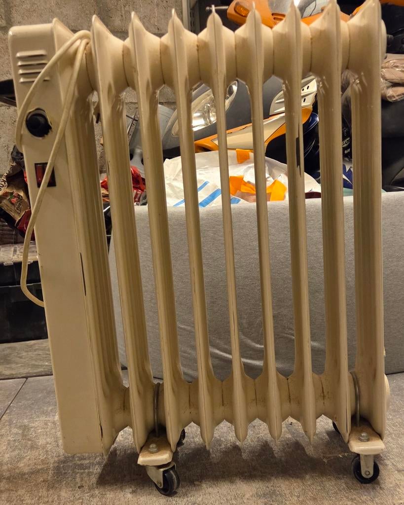 Elektrische radiator 2000 Watt, Ophalen, Gebruikt, Radiator, Minder dan 60 cm
