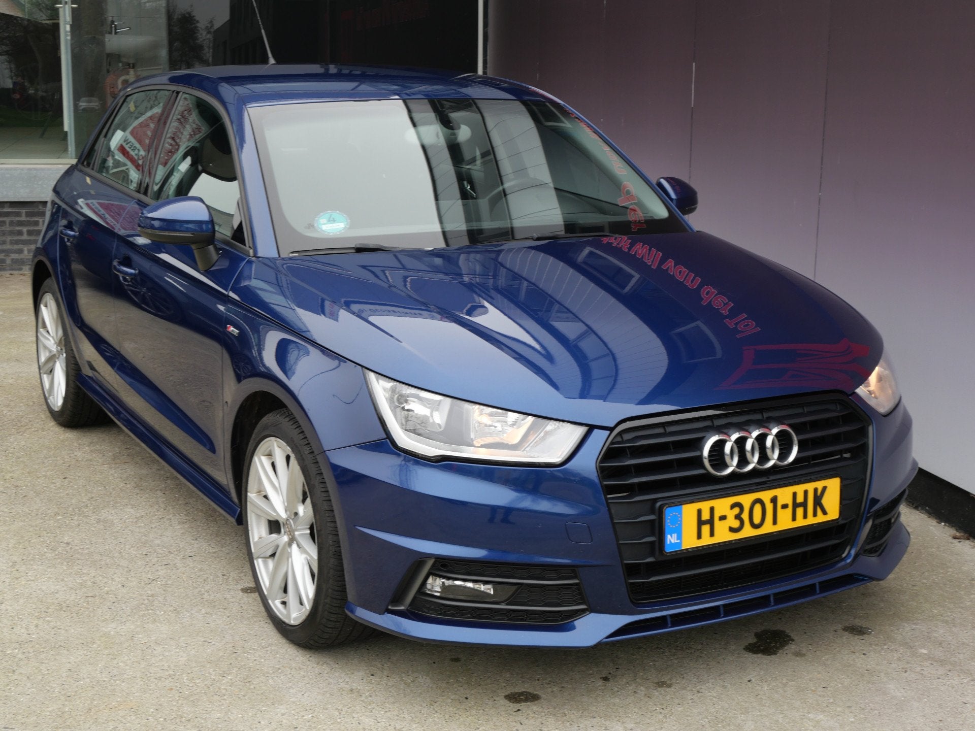 Audi A1 Sportback 1.0 TFSI S-LINE | NAVI | CLIMA | ALL-SEASO, Voorwielaandrijving, Stof, Bedrijf, 999 cc