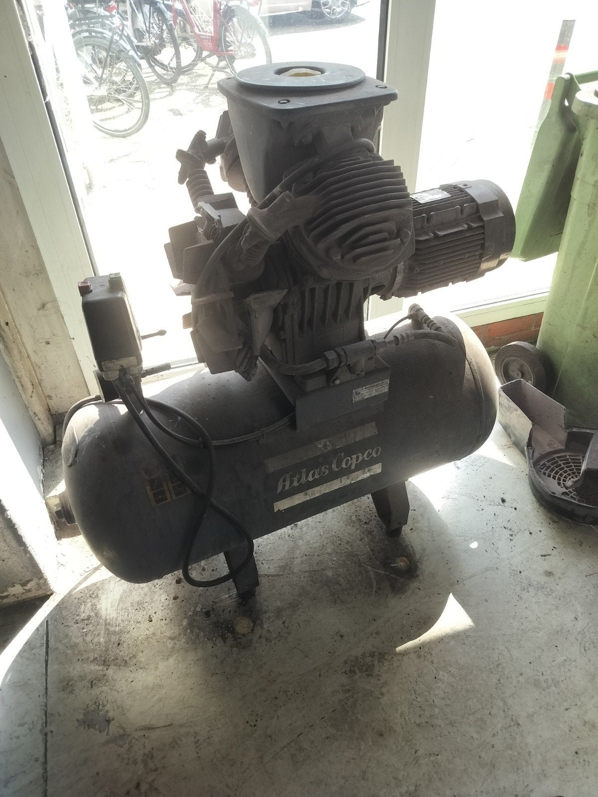 Compressor atlas copco, 100 liter of meer, Ophalen, Gebruikt, Minder dan 200 liter/min