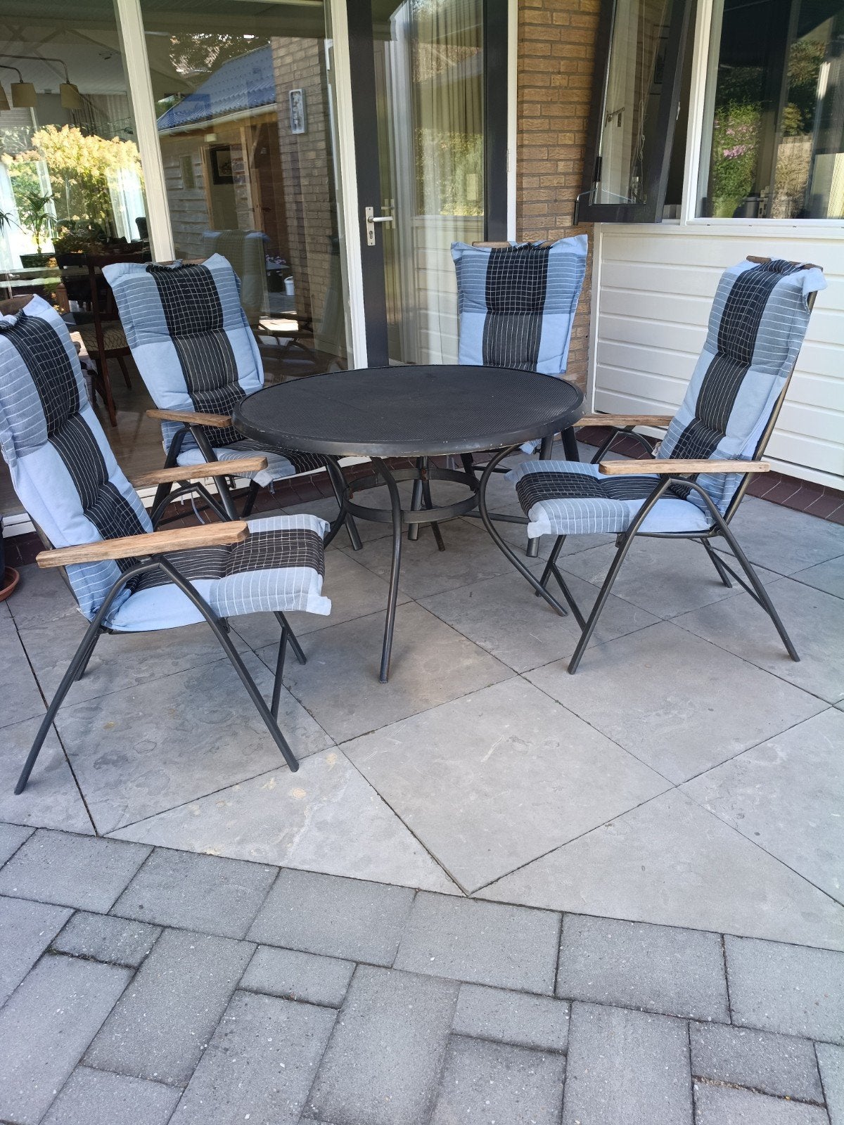 Tuinset met ronde tafel en 4 verstelbare stoelen + kussens, Tuin en Terras, Ophalen, Gebruikt