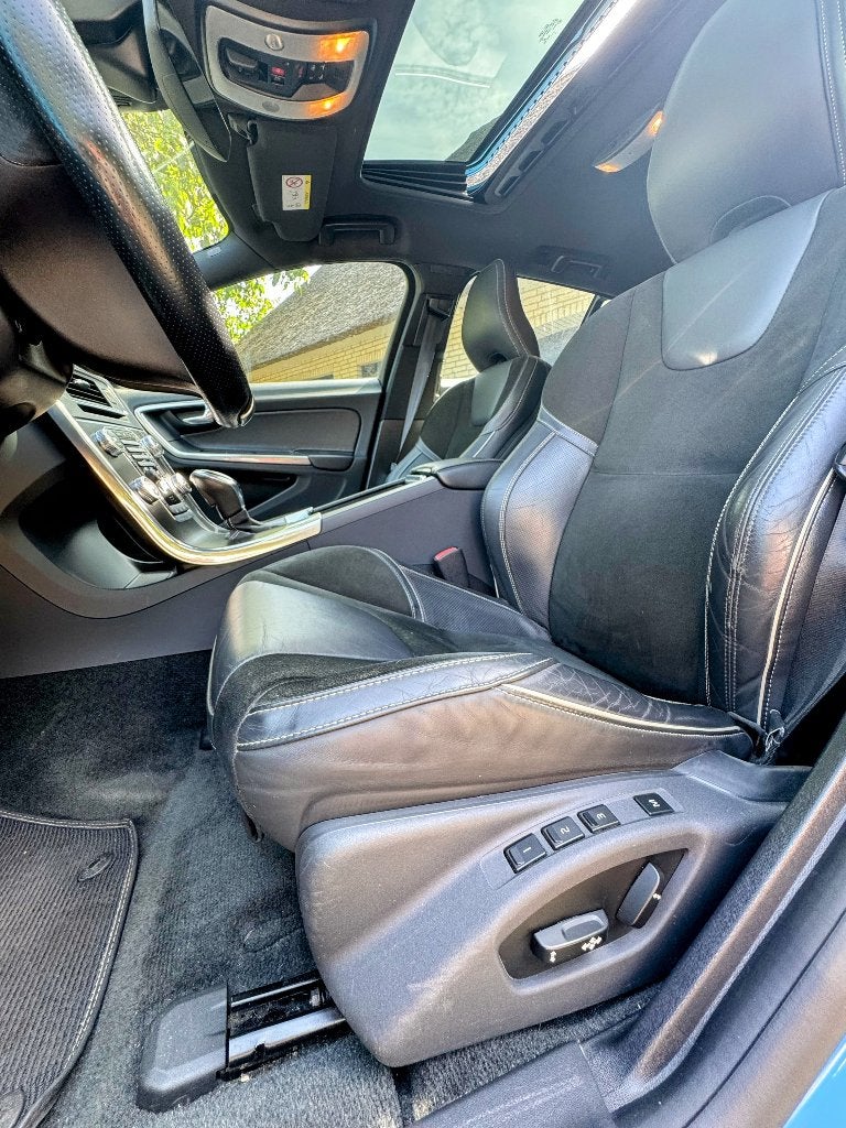 Volvo V60 T6 Summum R-Design – Unieke auto, Auto's, Dealer onderhouden, 4 cilinders, Blauw, Alcantara