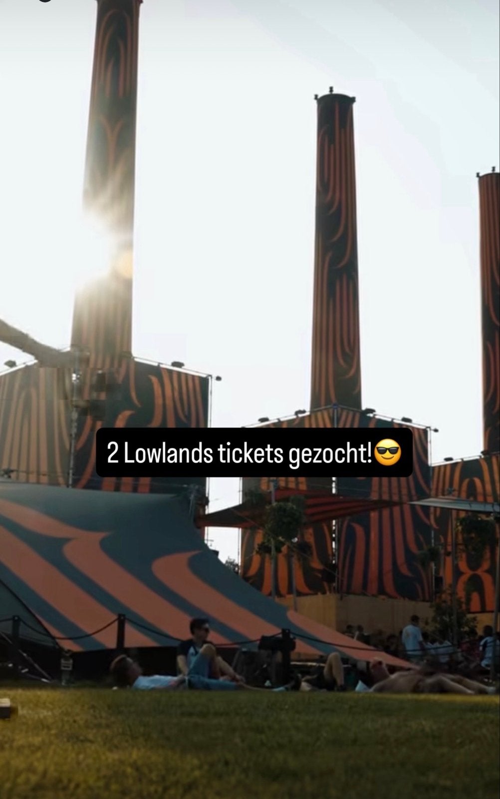 2 Lowlands tickets gezocht €200 per stuk, Twee personen