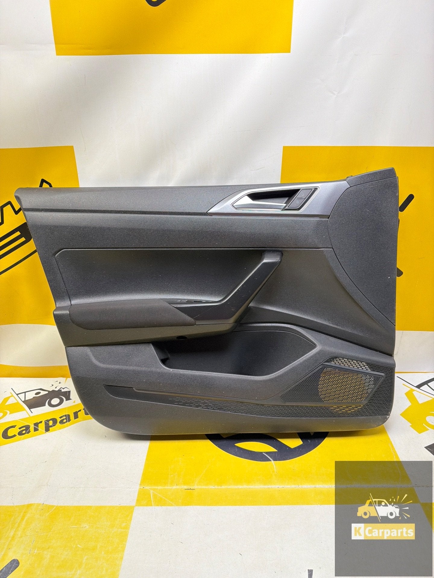 Volkswagen Polo 2G links Voor Deurpaneel Binnen bekleding 2G, Auto-onderdelen, Gebruikt, Volkswagen AG, Voor, Berliner Ring 2
38440  Wolfsburg, DE