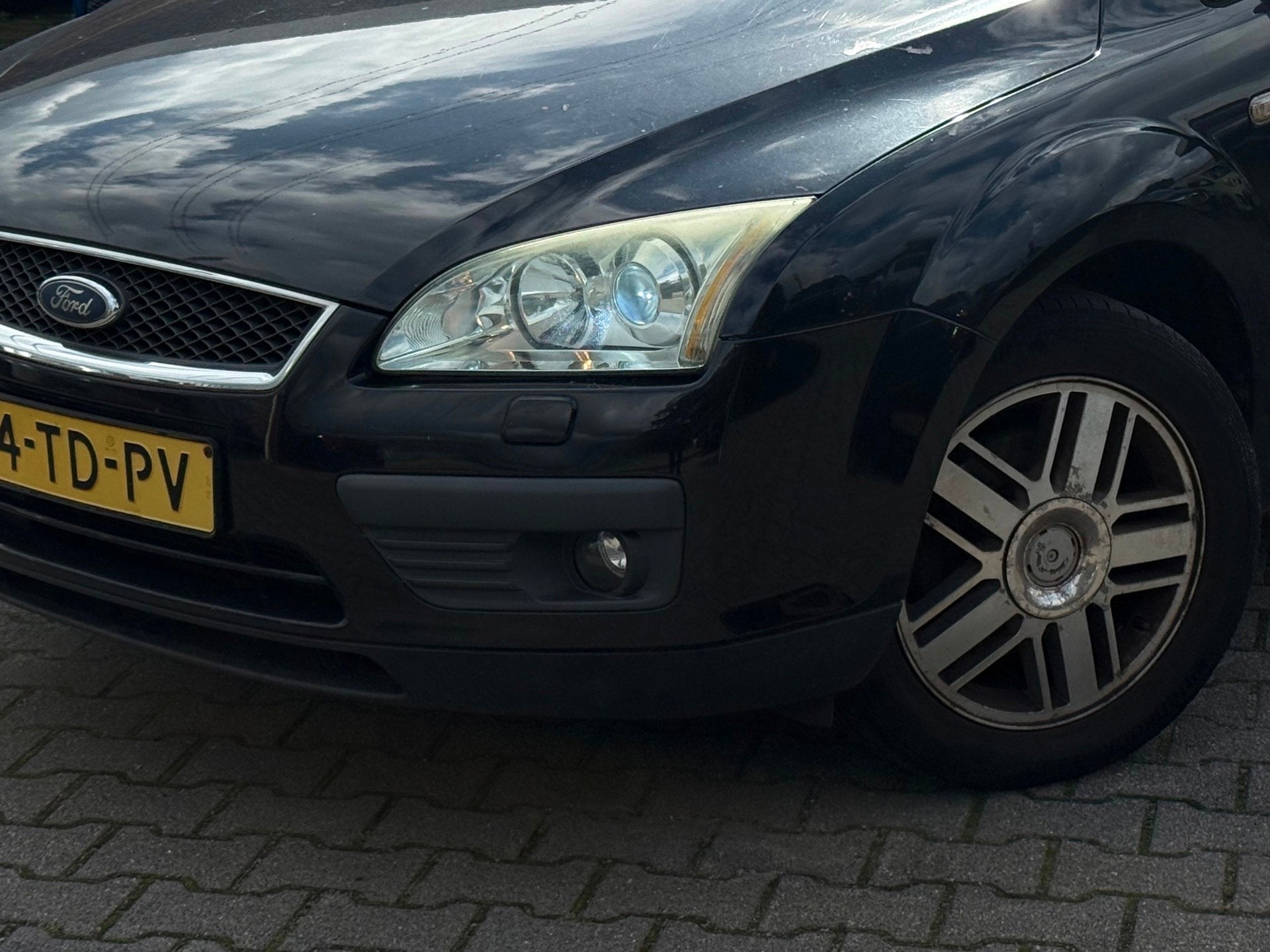Ford Focus 1.6-16V Ghia DAKJE/PDC/CLIMA/CRUISE/APK 14-02-27, 1596 cc, Stof, Gebruikt, Beige