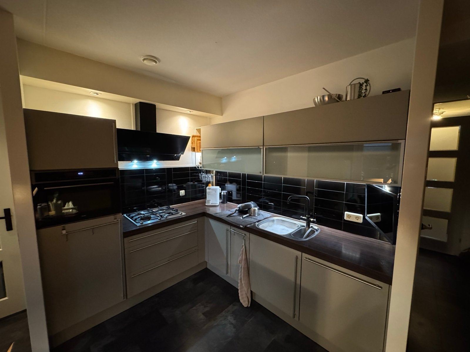 Siematic Hoekkeuken met inbouwapparatuur, Huis en Inrichting, Keuken | Complete keukens, Ophalen, Gebruikt, Hoekkeuken, Hout