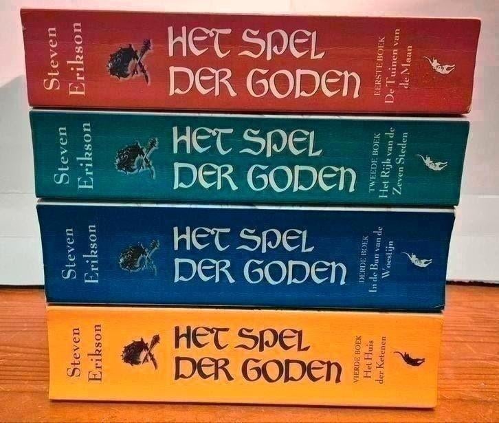 Steven Erikson Het Spel der Goden, Boeken, Ophalen of Verzenden, Gelezen