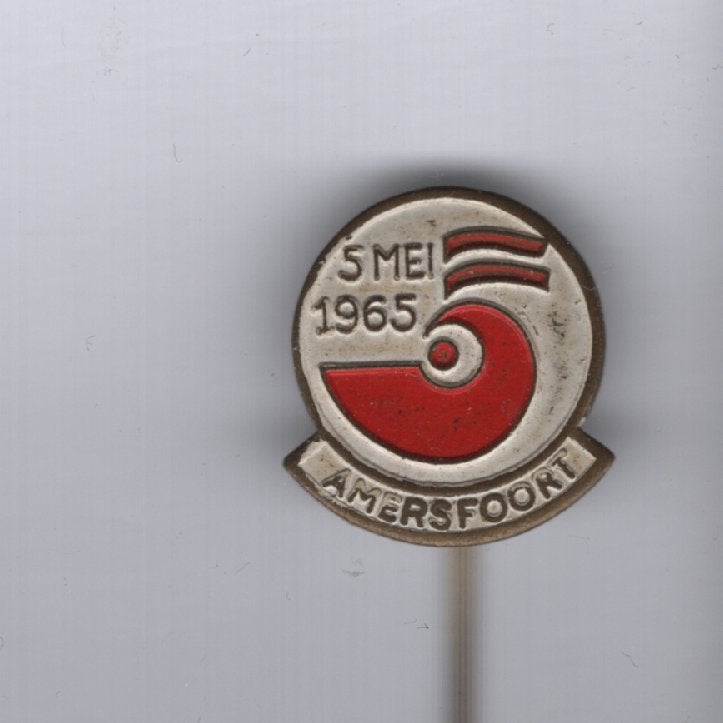 5 MEI 1965 Amersfoort 20 jaar bevrijding speldje ( R_081), Verzamelen, Ophalen of Verzenden, Zo goed als nieuw, Stad of Land, Speldje of Pin