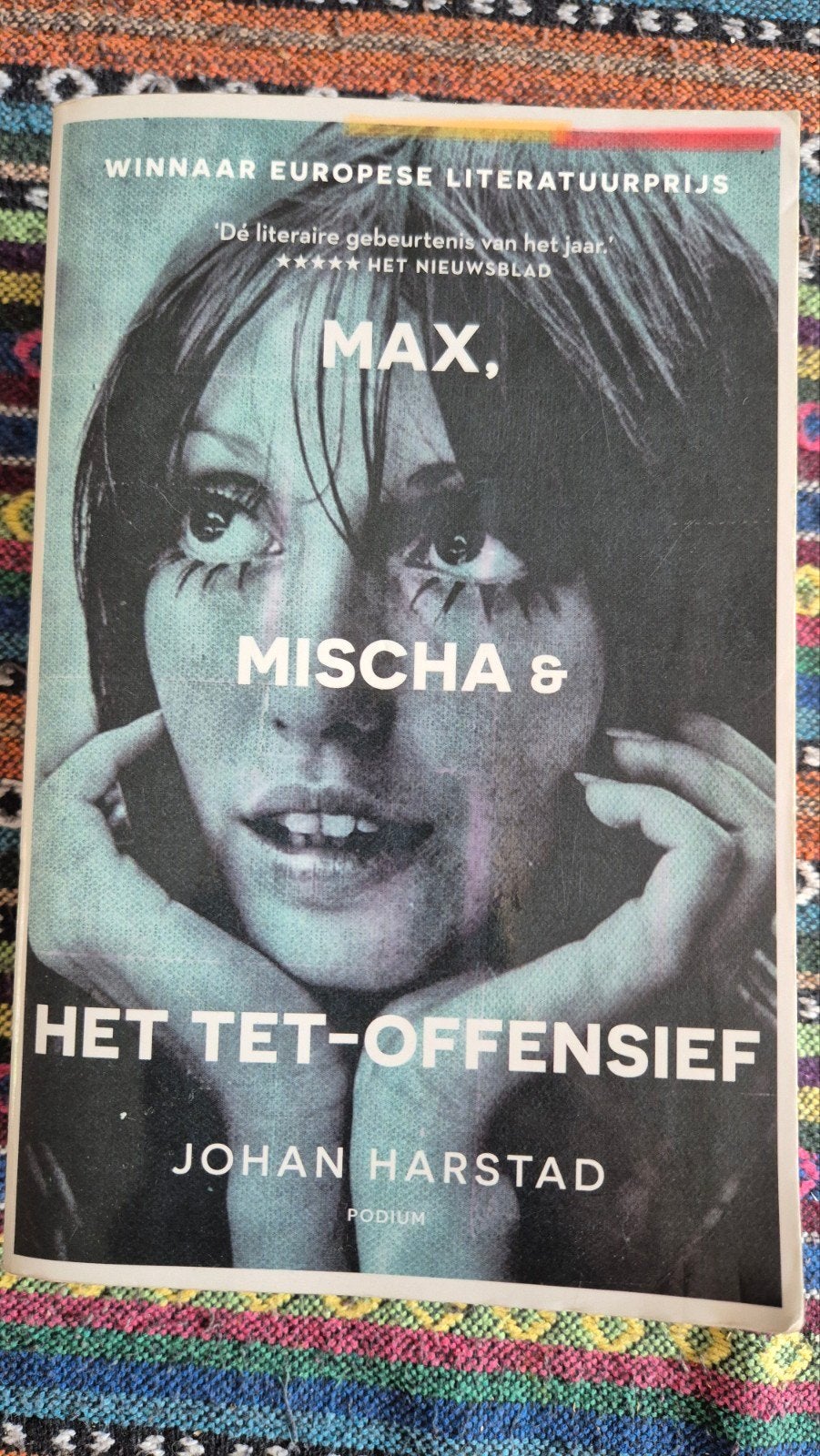 Max, Mischa & Het Tet-Offensief - Johan Harstad, Ophalen of Verzenden, Gelezen, Johan Harstad, Europa overig
