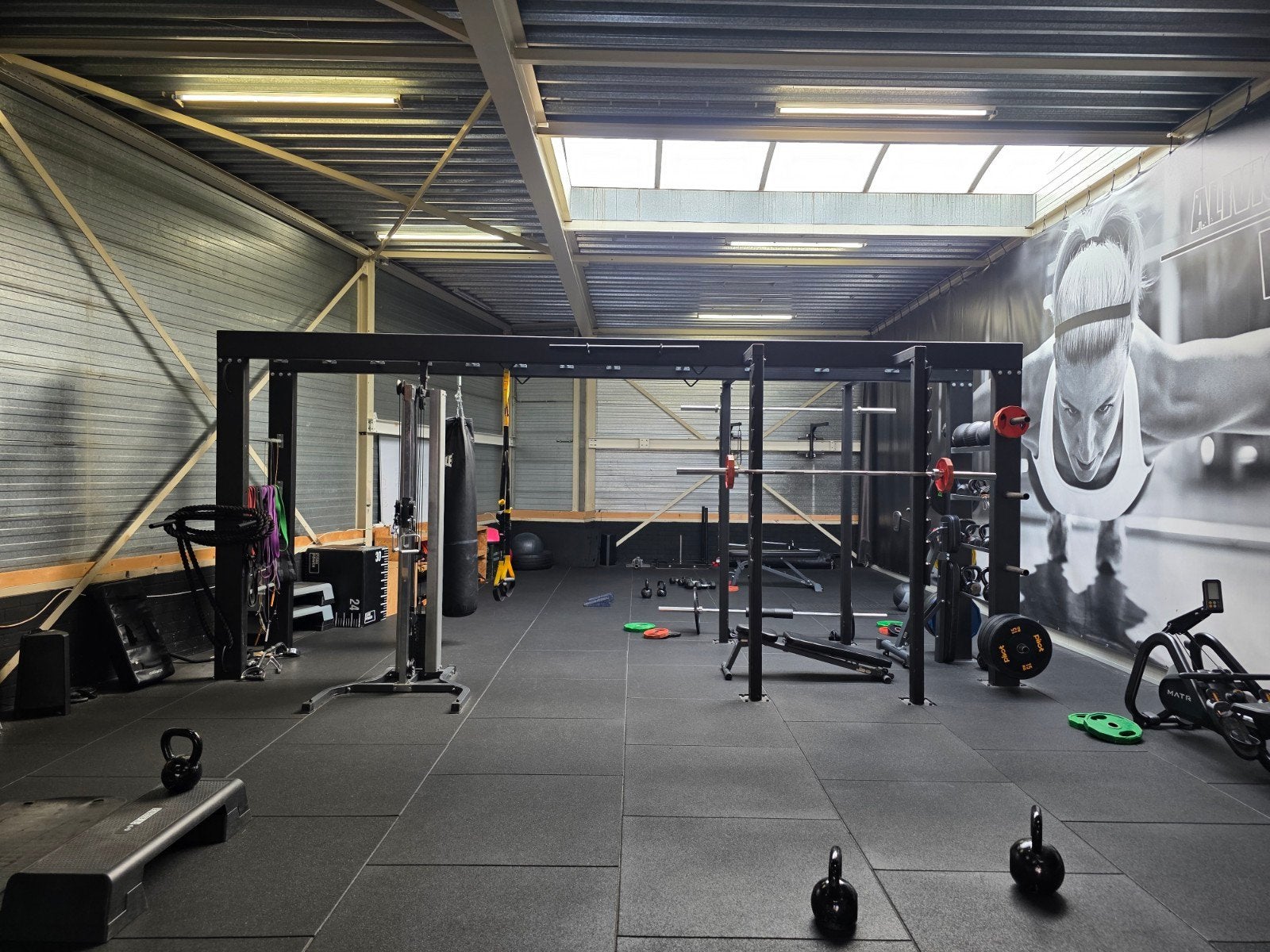 Fitness rek met squat rek, pulley en bokszak, Sport en Fitness, Fitnessmaterialen, Ophalen