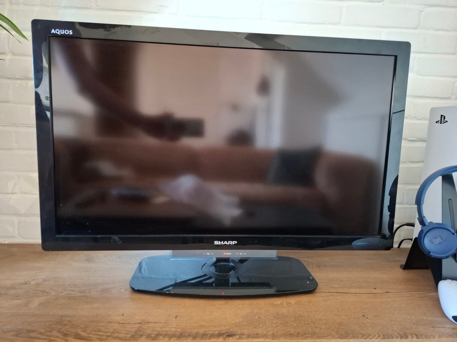 Sharp 32 inch TV met afstandsbediening, Ophalen, 50 Hz, Sharp
