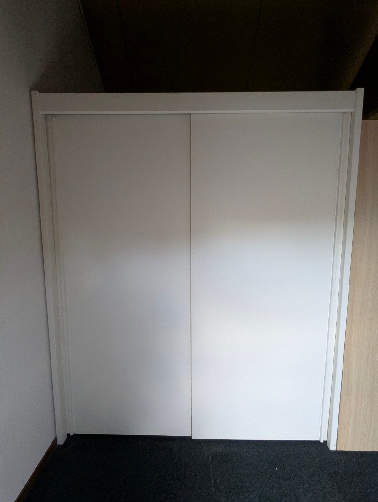 Witte kledingkast met schuifdeuren, Ophalen, Met deur(en), Gebruikt, 200 cm of meer