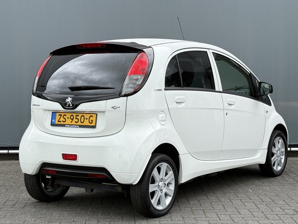 Peugeot iOn BWJ 2019 67 PK Active AUTOMAAT | AIRCO | PRIV. G, Auto's, Peugeot, Automaat, Gebruikt, Zwart, 16 kWh